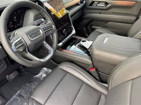 New 2026 GMC Yukon XL Denali w/ Sun & Power Step Package image 10