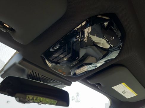 Used 2025 BMW X3 xDrive30i w/ Convenience Package image 19