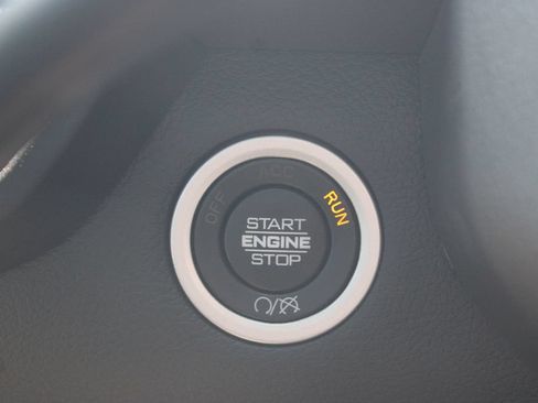 Used 2024 RAM 2500 Big Horn w/ Night Edition AWD/4WD image 42