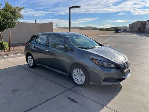 Used 2025 Nissan Leaf S FWD image 5