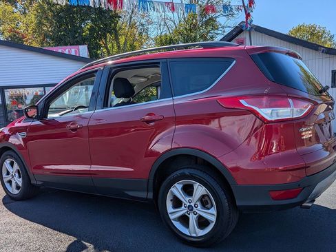 Used 2016 Ford Escape SE w/ Equipment Group 201A image 6