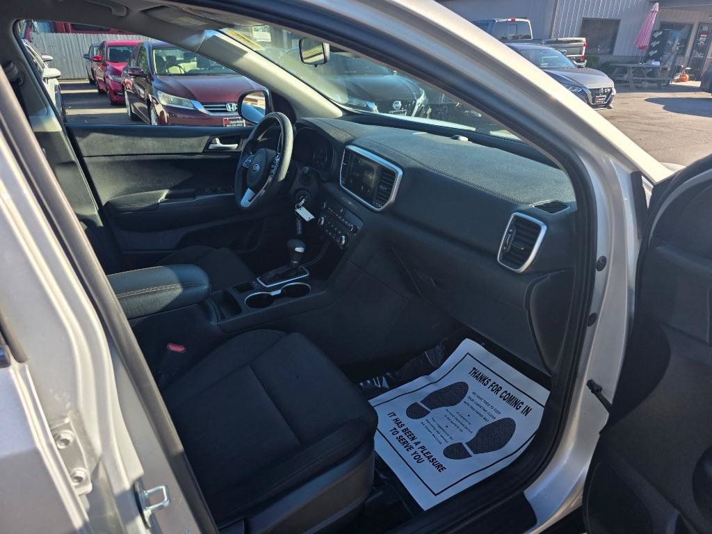 Used 2021 Kia Sportage LX FWD image 9
