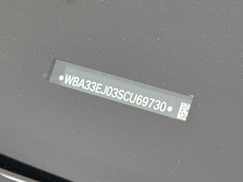 New 2025 BMW 760i xDrive w/ Premium Package image 19