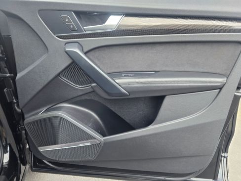 Used 2023 Audi SQ5 Premium Plus w/ Premium Plus Package image 28