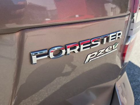 Used 2015 Subaru Forester 2.5i Premium w/ Popular Package #2 AWD/4WD image 16