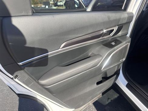 New 2025 Kia Telluride S image 15