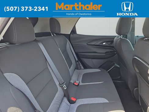 Used 2025 Chevrolet TrailBlazer LT AWD/4WD image 16