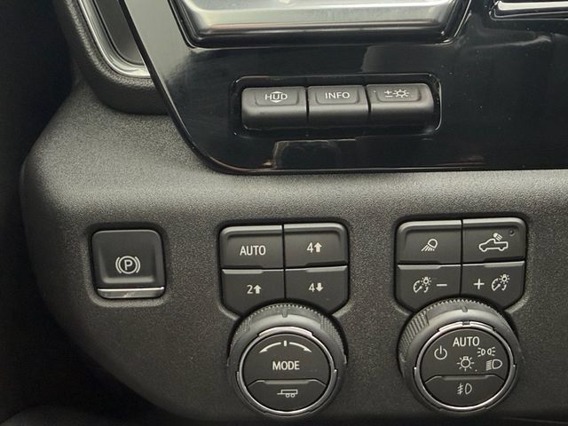 Used 2026 Chevrolet Silverado 1500 High Country AWD/4WD image 31