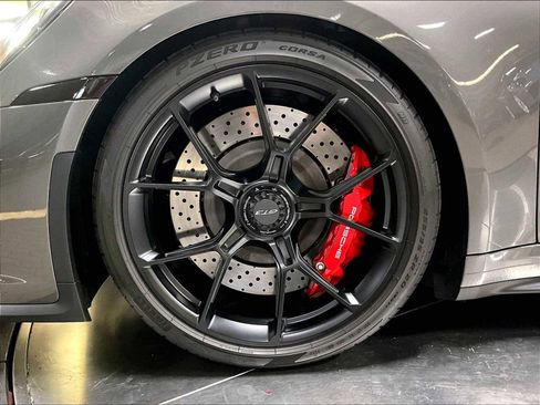 Used 2022 Porsche 911 GT3 image 14