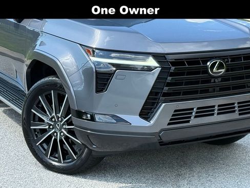 Used 2024 Lexus GX 550 w/ Accessory Package (31) AWD/4WD image 5