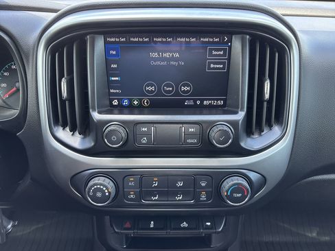 Used 2022 Chevrolet Colorado LT w/ LT Convenience Package image 19