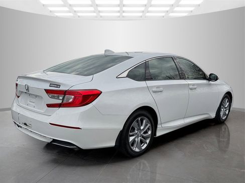 Used 2018 Honda Accord LX image 7