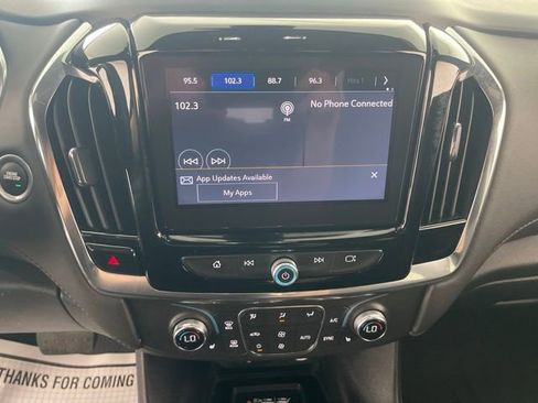 Used 2023 Chevrolet Traverse LT FWD image 40