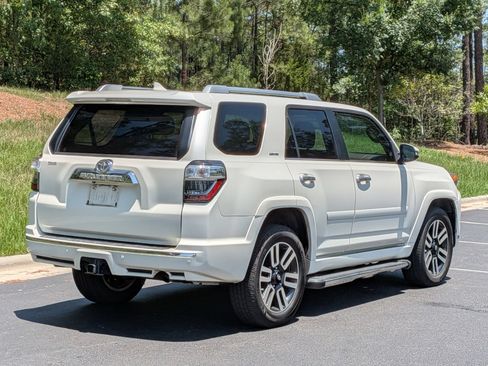 Used 2018 Toyota 4Runner Limited AWD/4WD image 21
