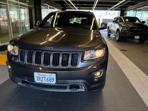 Used 2016 Jeep Grand Cherokee Limited w/ Trailer Tow Group IV AWD/4WD image 2