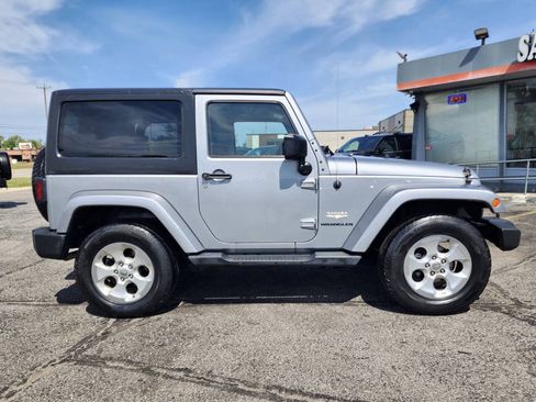 Used 2014 Jeep Wrangler Sahara AWD/4WD image 14