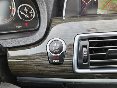 Used 2016 BMW 550i Gran Turismo xDrive w/ M Sport image 20