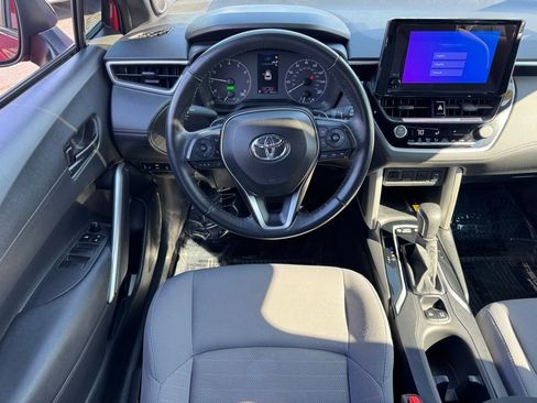 Used 2023 Toyota Corolla Cross SE image 14