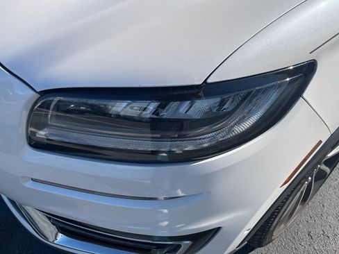 Used 2019 Lincoln Nautilus Reserve AWD/4WD image 13