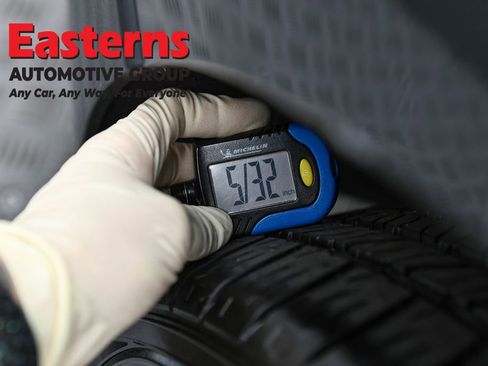 Used 2023 Chevrolet Equinox LT w/ LPO, Floor Liner Package image 28