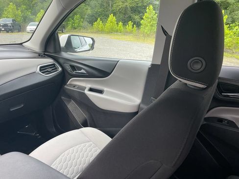 Used 2019 Chevrolet Equinox LT AWD/4WD image 22