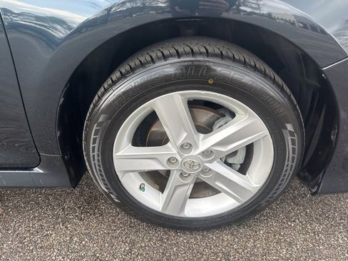 Used 2014 Toyota Camry SE image 22