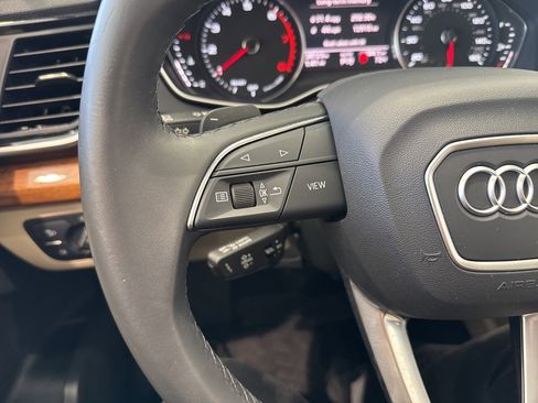 Used 2024 Audi Q5 2.0T Premium w/ Convenience Package image 19