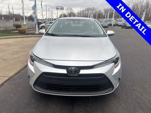 Used 2025 Toyota Corolla LE image 2