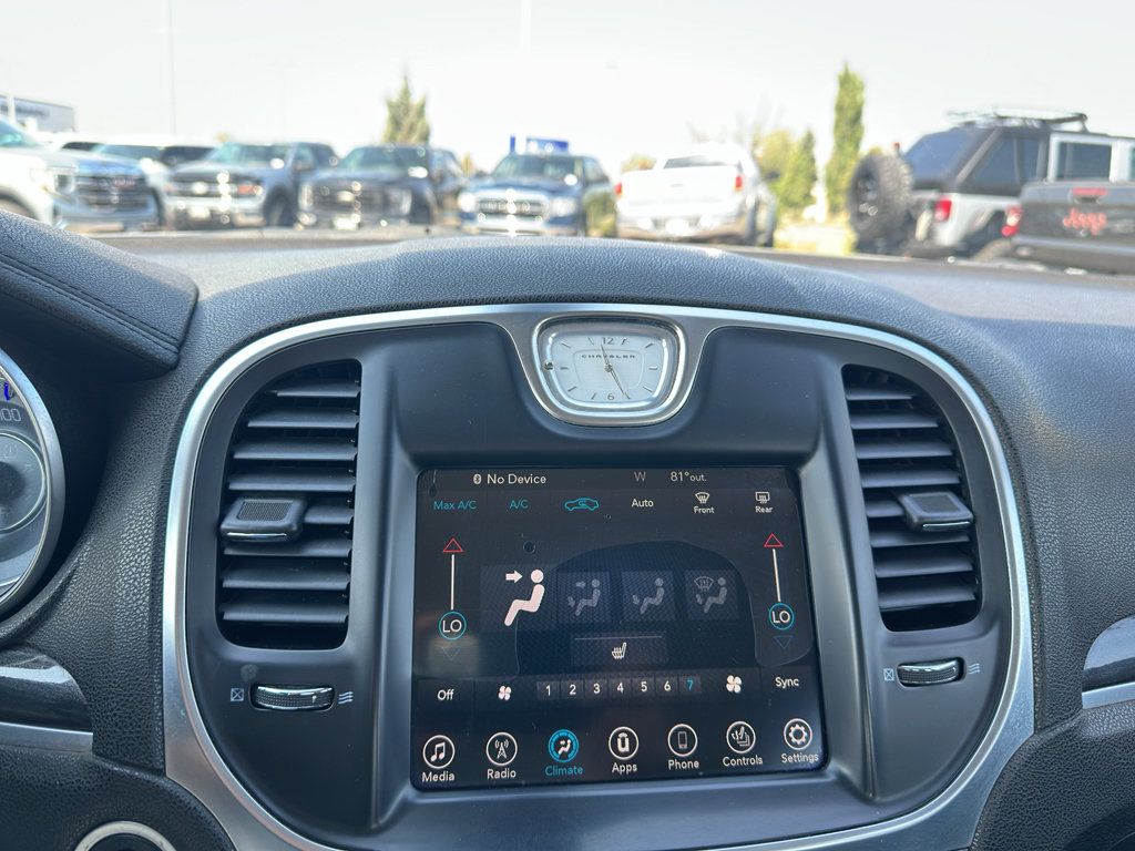 Used 2017 Chrysler 300 Limited AWD/4WD image 25