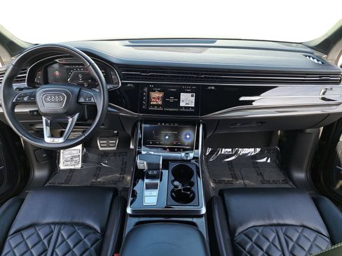 Used 2024 Audi SQ7 Premium Plus AWD/4WD image 9