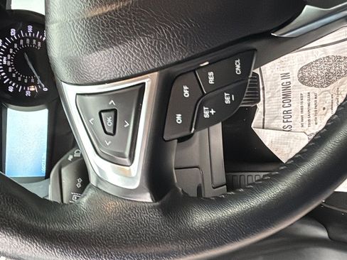 Used 2023 Ford Edge SEL image 17