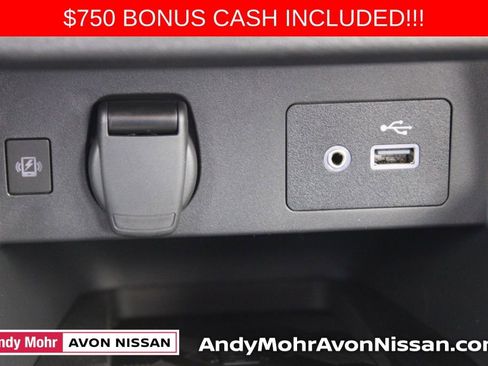 New 2025 Nissan Versa SV w/ Trunk Package image 23