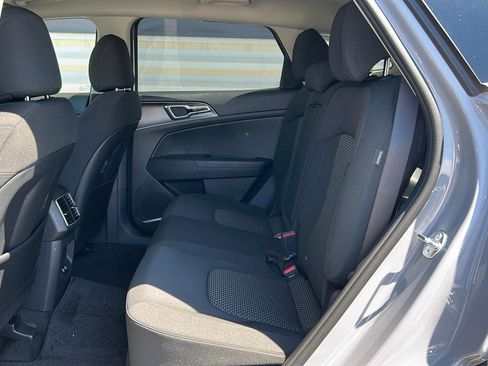 New 2026 Kia Sportage S image 12