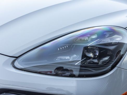 Certified 2023 Porsche Cayenne GTS image 24