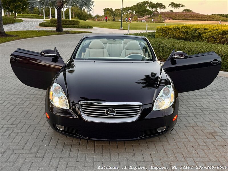 Used 2002 Lexus SC 430 Convertible RWD image 2