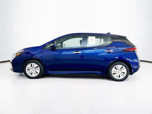 Used 2025 Nissan Leaf S image 4