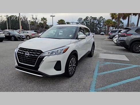 Used 2024 Nissan Kicks SV image 23