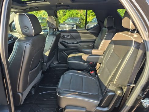 Certified 2023 Chevrolet Traverse Premier AWD/4WD image 27