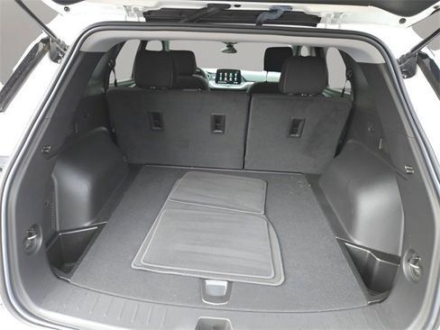 Used 2023 Chevrolet Blazer LT image 24
