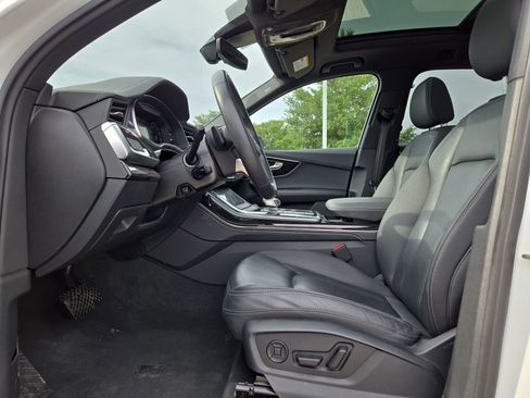 Used 2025 Audi Q7 3.0T Premium Plus AWD/4WD image 16