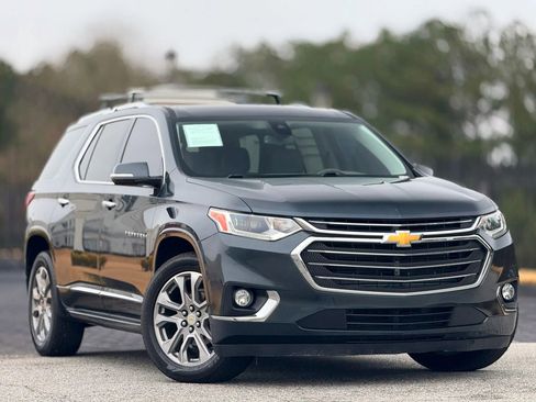 Used 2019 Chevrolet Traverse Premier w/ LPO, 'HIT The Road' Package image 4