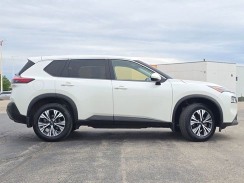 Used 2023 Nissan Rogue SV AWD/4WD image 25