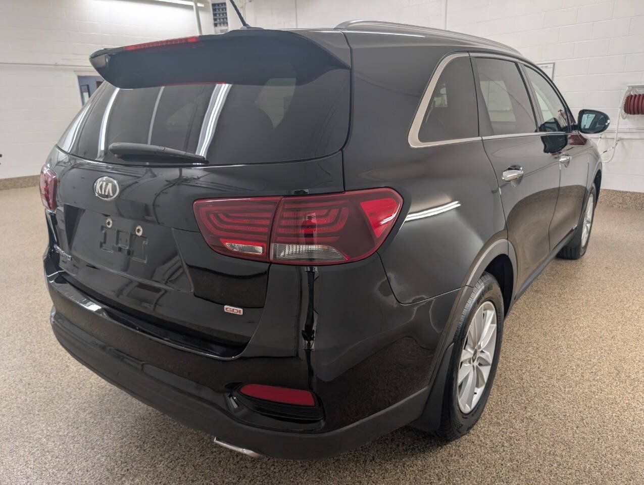 Used 2019 Kia Sorento AWD image 4