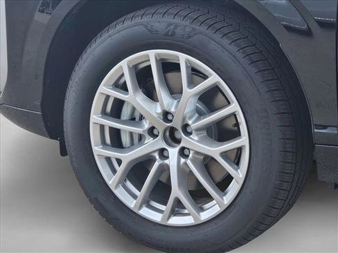 New 2026 Audi Q3 quattro 2.0T AWD/4WD image 9