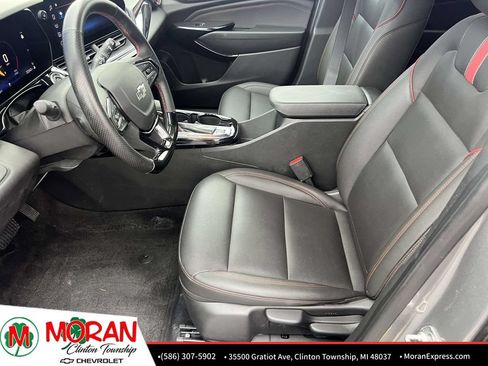 Certified 2025 Chevrolet Trax RS w/ Driver Confidence Package FWD image 15