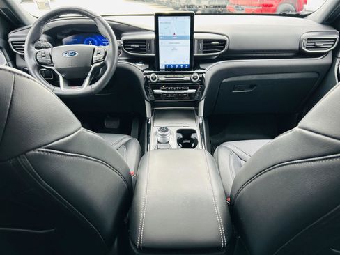 Used 2023 Ford Explorer ST w/ Equipment Group 401A image 27