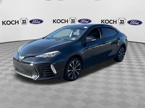 Used 2018 Toyota Corolla SE FWD image 3