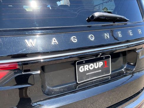 Used 2022 Jeep Wagoneer Series III w/ Premium Group I image 31