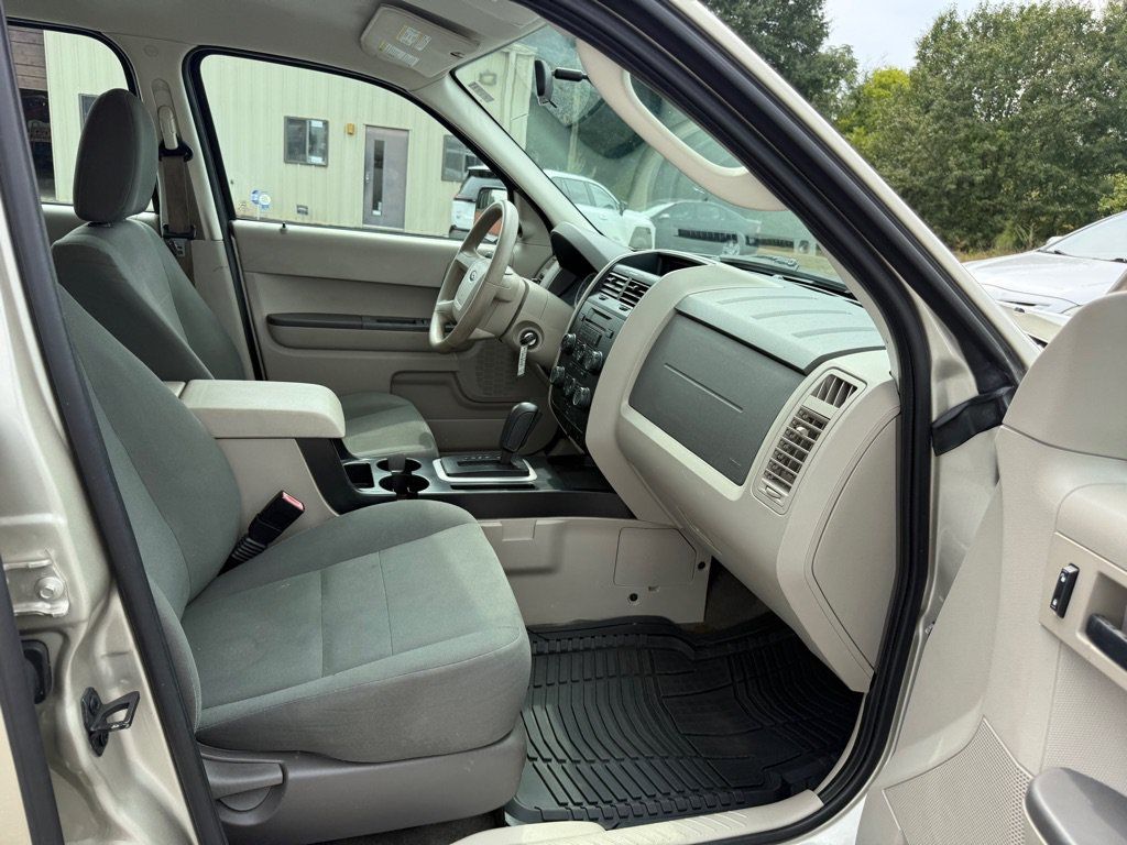 Used 2012 Ford Escape XLS FWD image 14