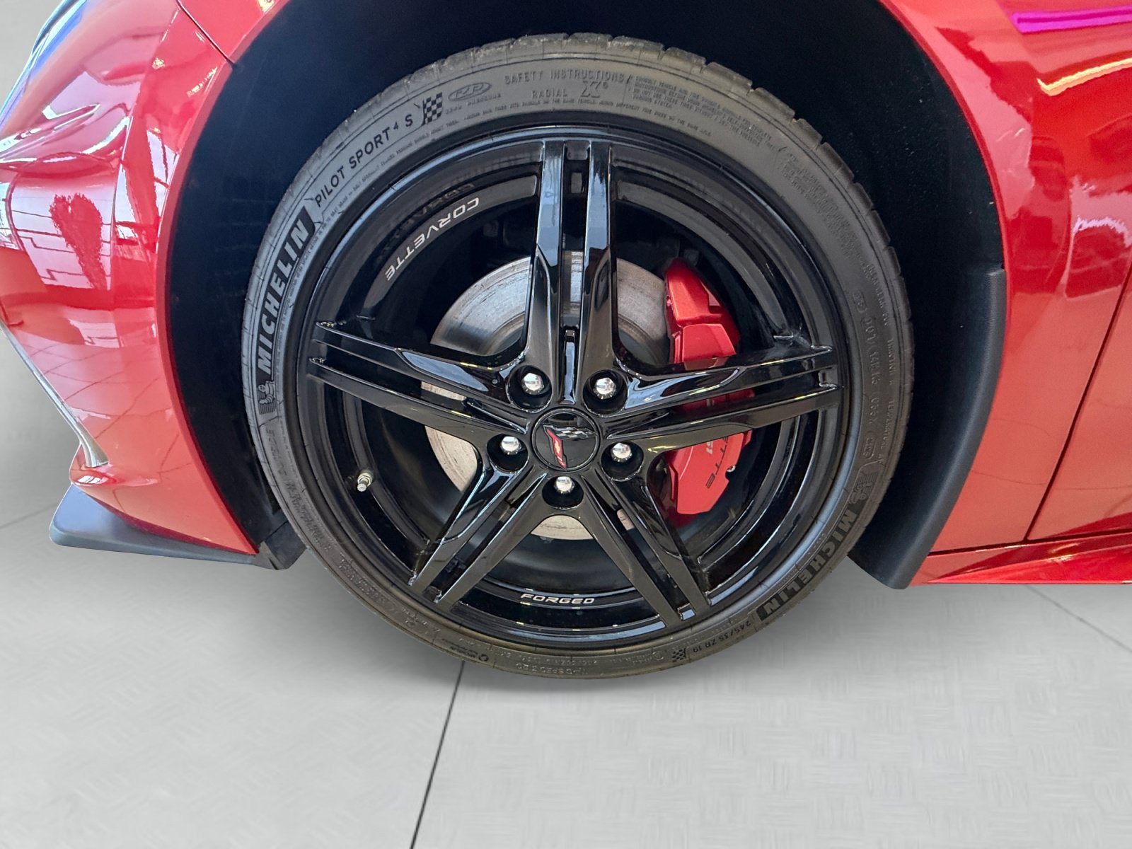 Used 2026 Chevrolet Corvette Stingray Coupe w/ Z51 Performance Package RWD image 14